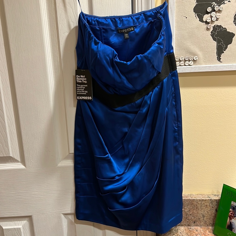New with tags size 6 Express Dress